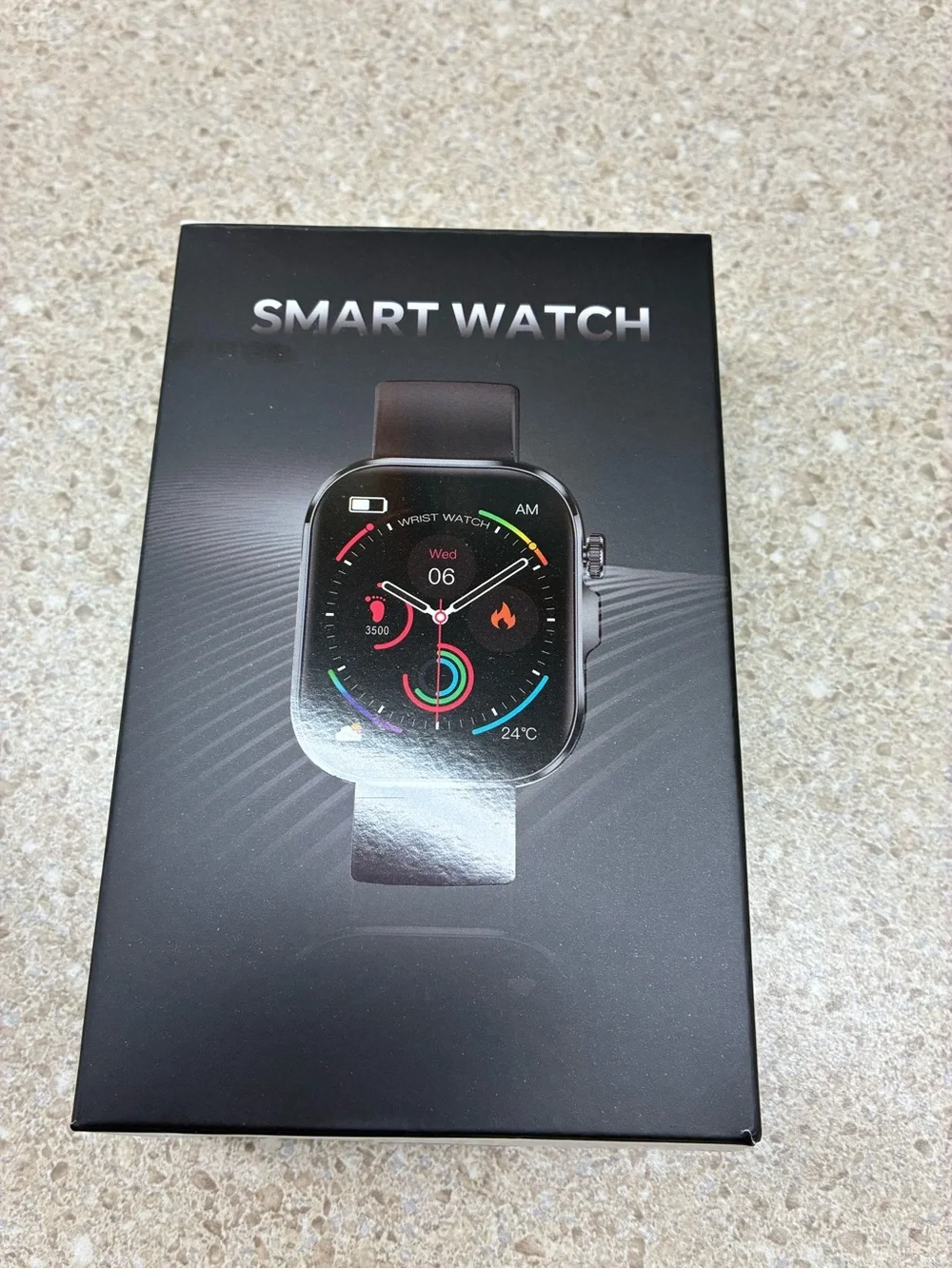 Gold Smart Watch with Touchscreen and Fitness Tracking